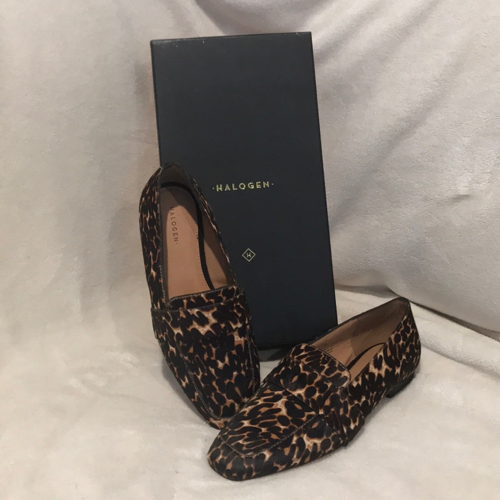 NWB Halogen Leopard Calf Hair Size 6.5 Loafers